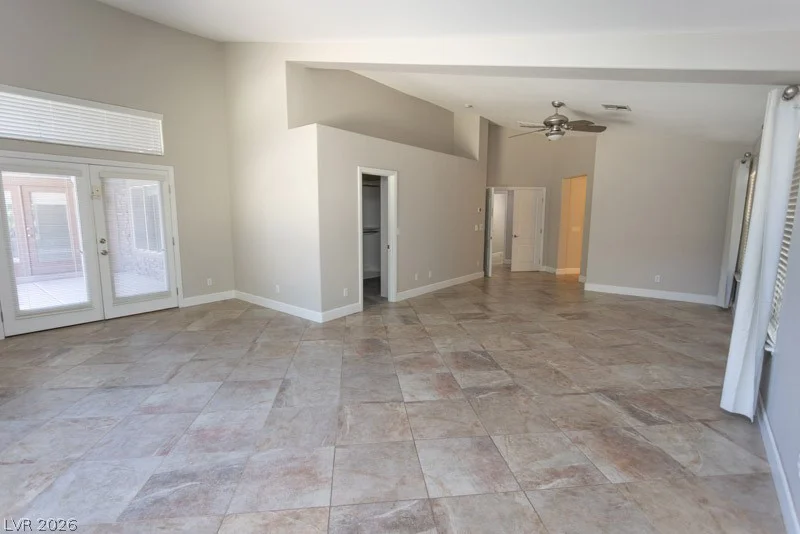 6012 Chessington, Las Vegas, NV 89131
