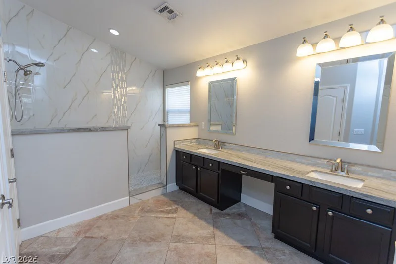 6012 Chessington, Las Vegas, NV 89131