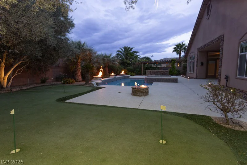 6012 Chessington, Las Vegas, NV 89131