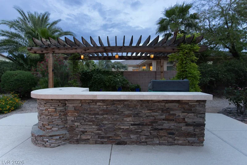 6012 Chessington, Las Vegas, NV 89131