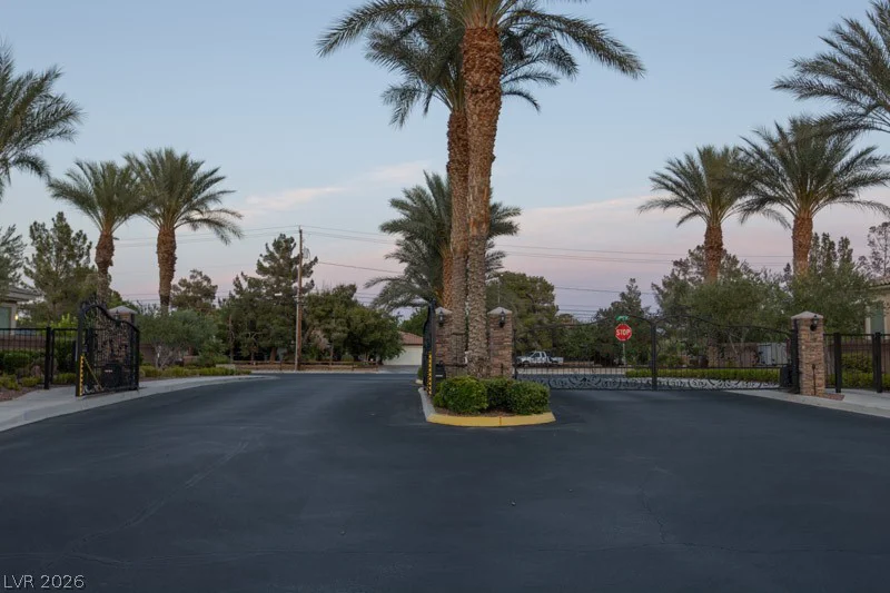 6012 Chessington, Las Vegas, NV 89131