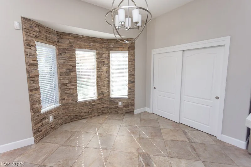 6012 Chessington, Las Vegas, NV 89131