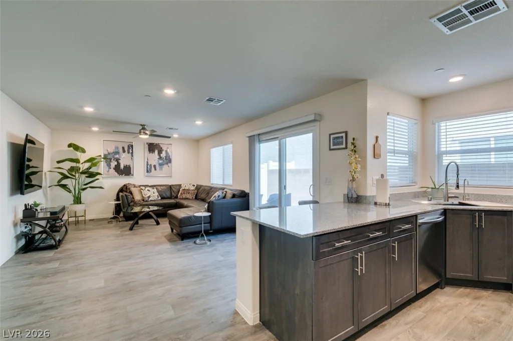 2682 Weathered Copper, North Las Vegas, NV 89086