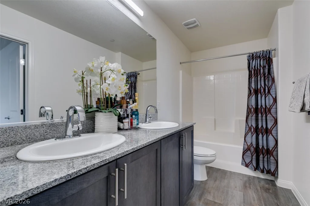 2682 Weathered Copper, North Las Vegas, NV 89086