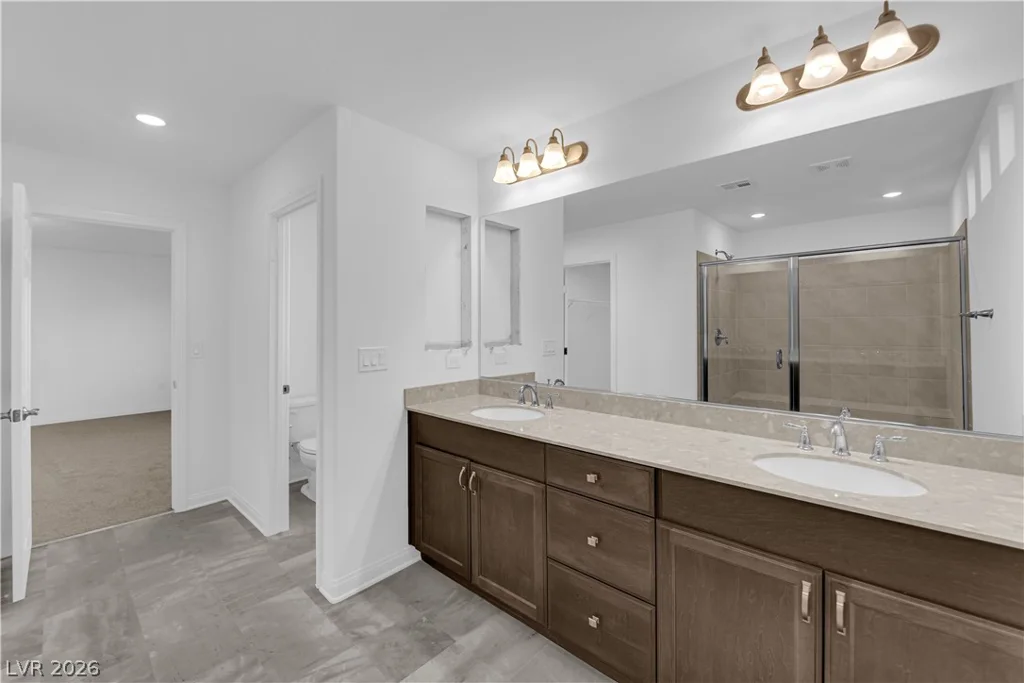 6142 Kelson Creek, Las Vegas, NV 89118