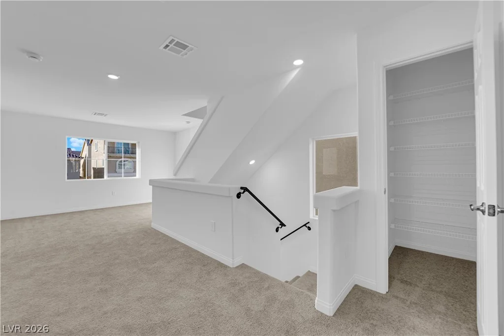 6142 Kelson Creek, Las Vegas, NV 89118