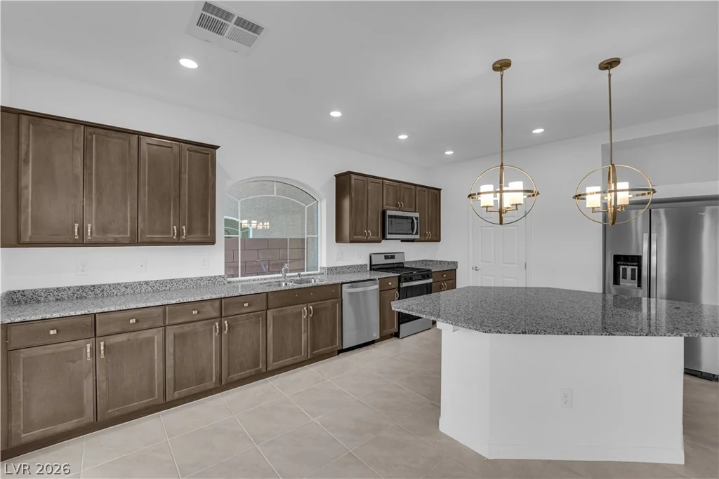 6142 Kelson Creek, Las Vegas, NV 89118