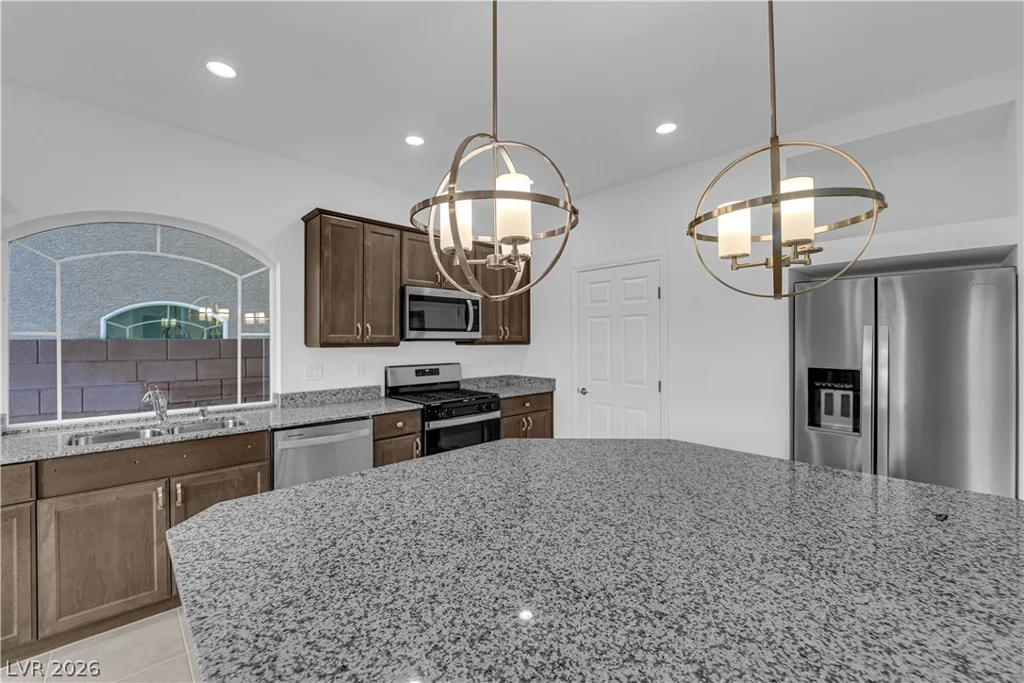 6142 Kelson Creek, Las Vegas, NV 89118
