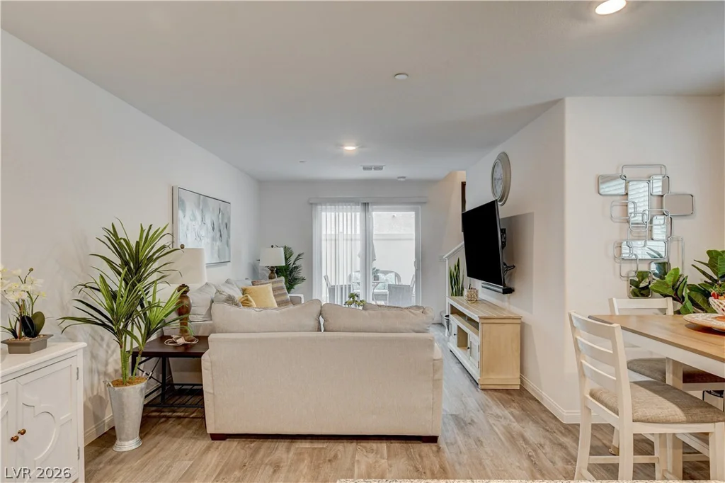 2872 Atomic Tangerine, Las Vegas, NV 89183
