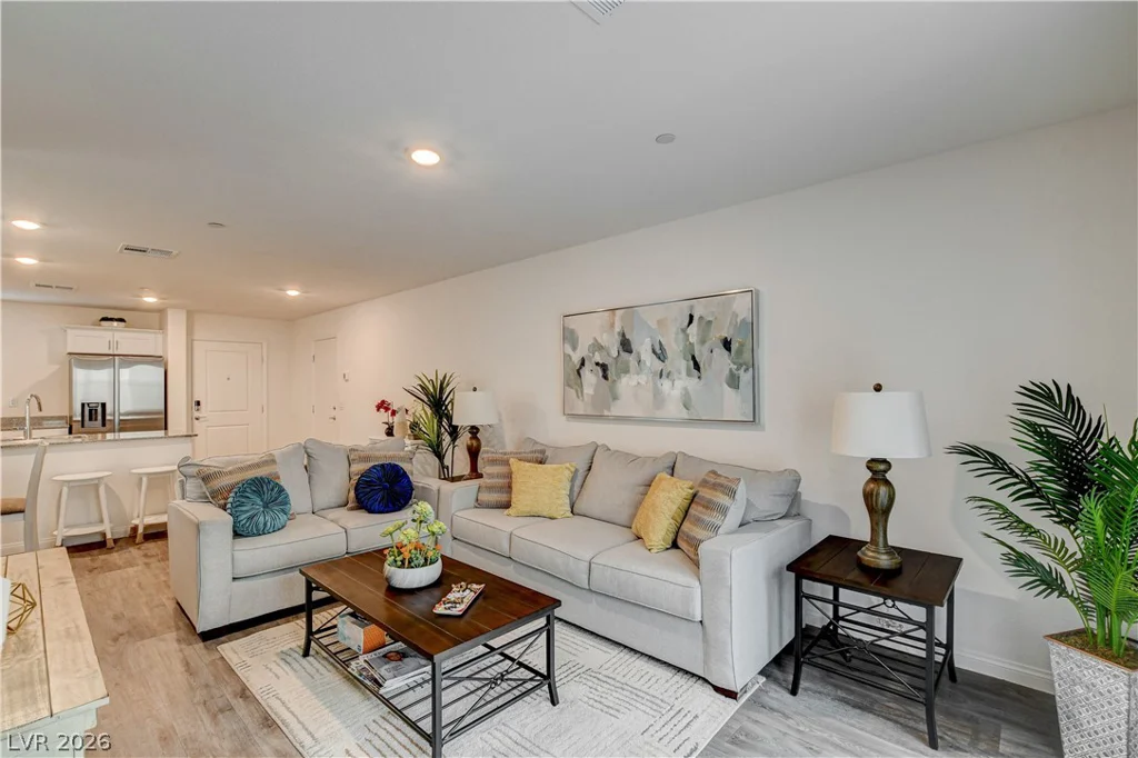 2872 Atomic Tangerine, Las Vegas, NV 89183