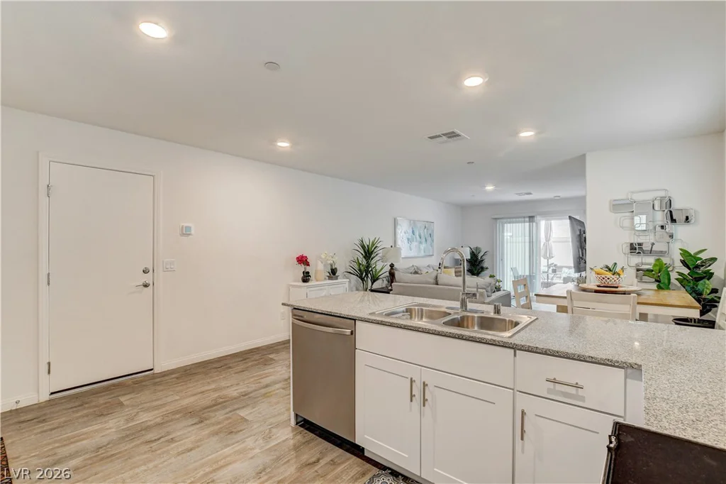 2872 Atomic Tangerine, Las Vegas, NV 89183