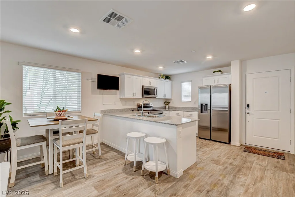 2872 Atomic Tangerine, Las Vegas, NV 89183