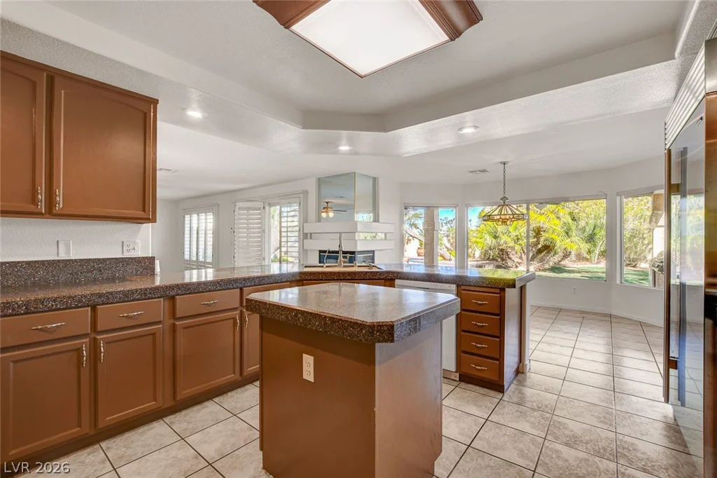 902 Cripple Creek, Henderson, NV 89014