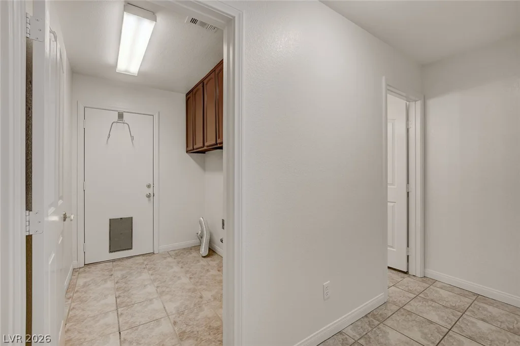 902 Cripple Creek, Henderson, NV 89014