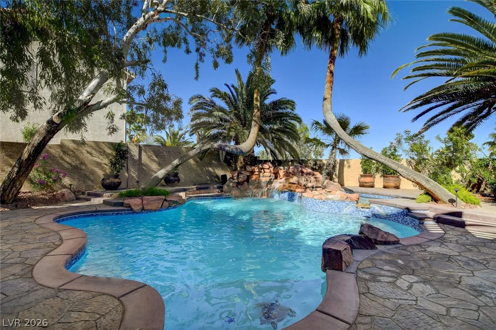 902 Cripple Creek, Henderson, NV 89014
