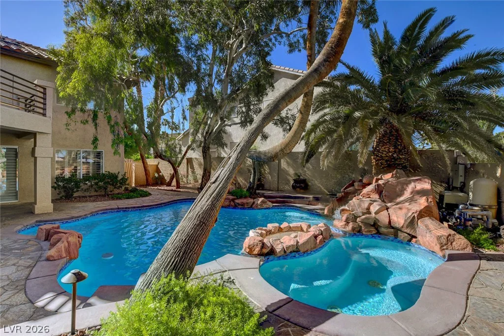 902 Cripple Creek, Henderson, NV 89014