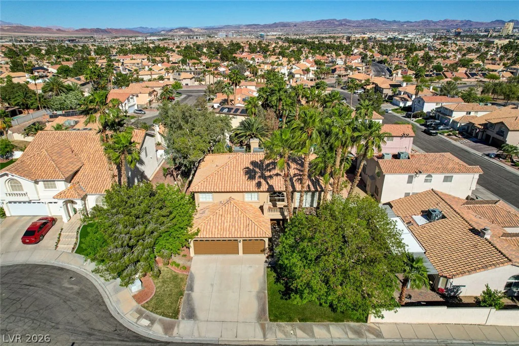 902 Cripple Creek, Henderson, NV 89014