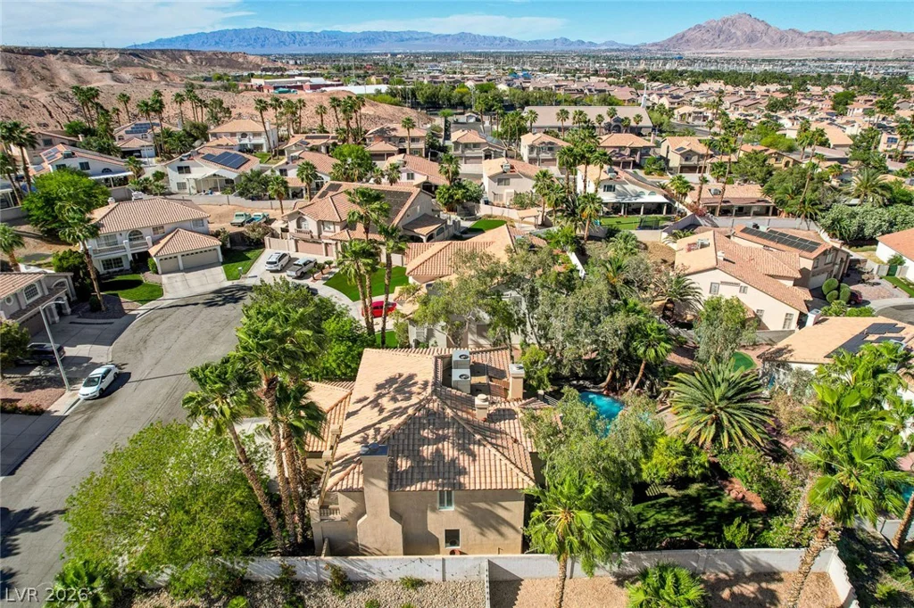 902 Cripple Creek, Henderson, NV 89014