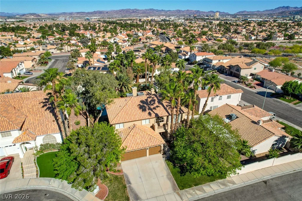 902 Cripple Creek, Henderson, NV 89014