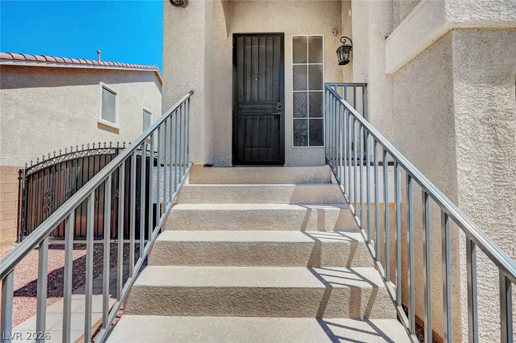 9656 Paraiso Springs, Las Vegas, NV 89139