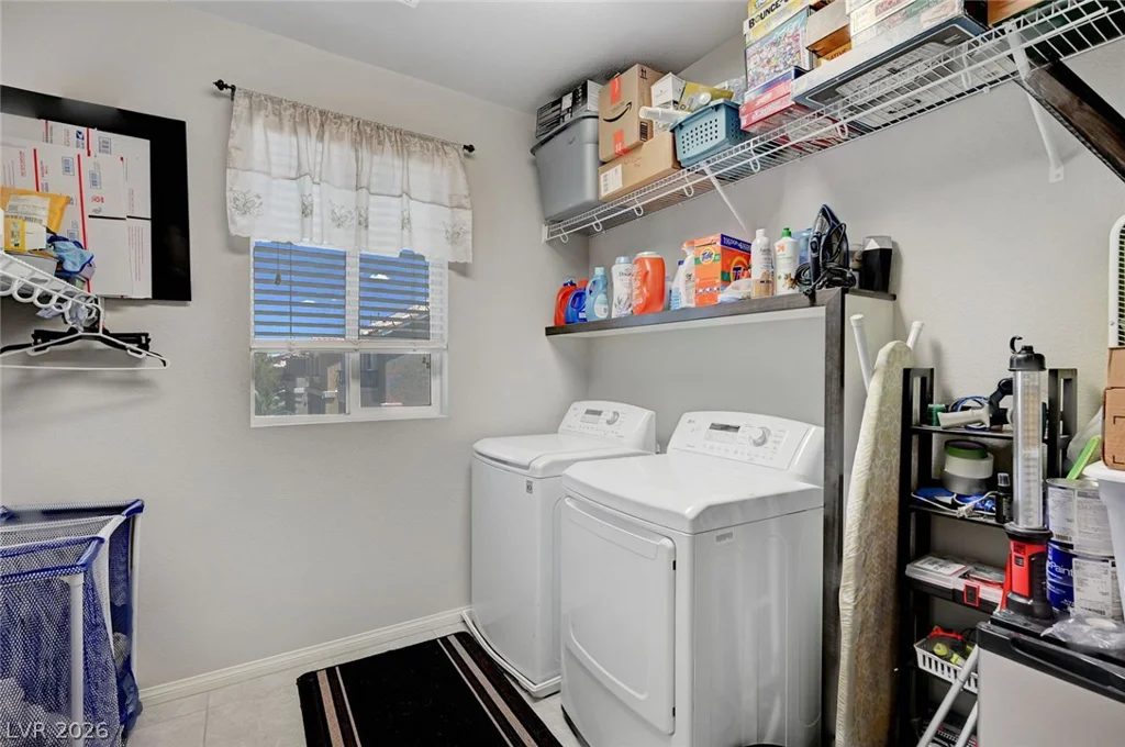 9656 Paraiso Springs, Las Vegas, NV 89139
