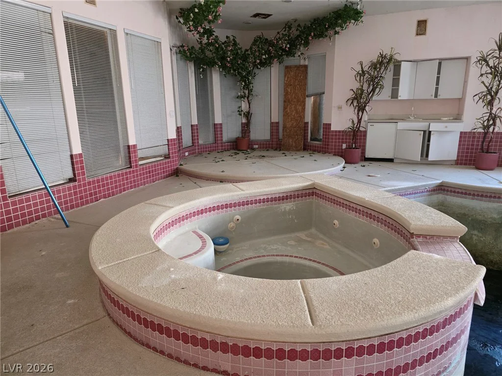 1931 Claudine, Las Vegas, NV 89156