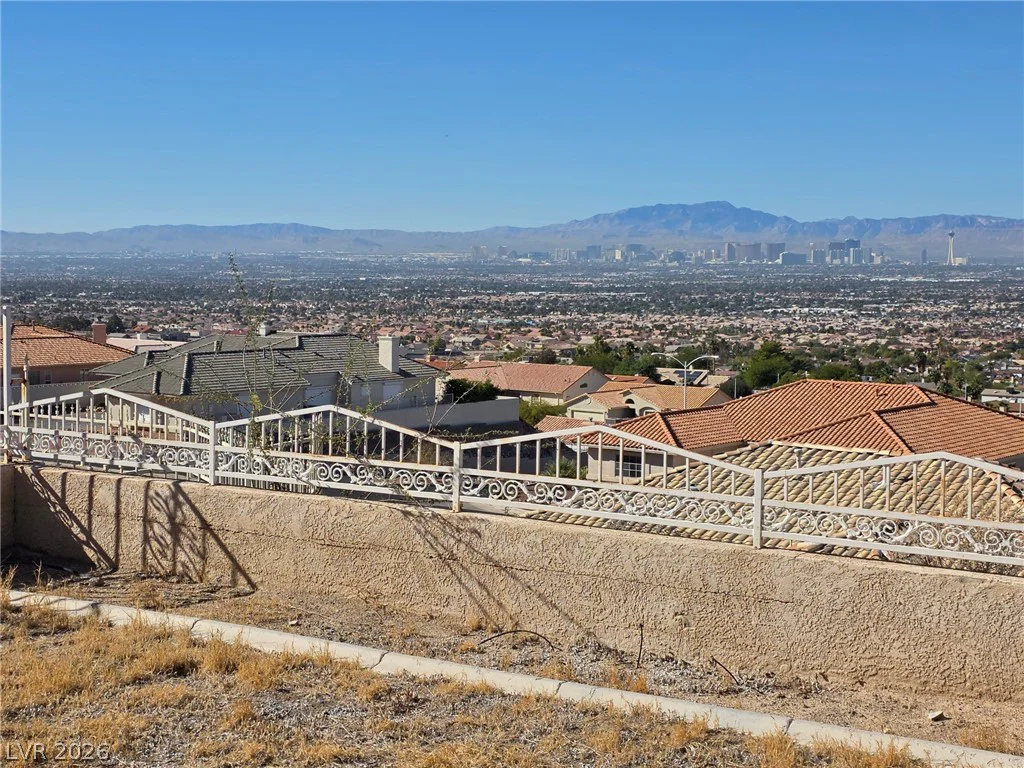 1931 Claudine, Las Vegas, NV 89156