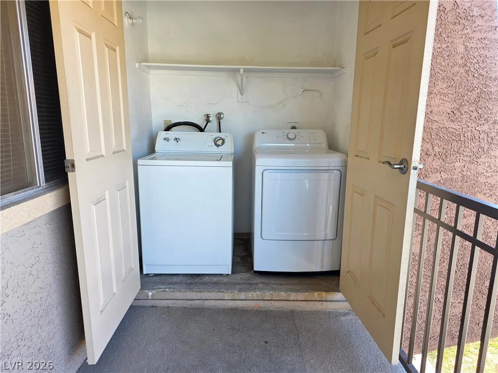 5121 River Glen, Las Vegas, NV 89103