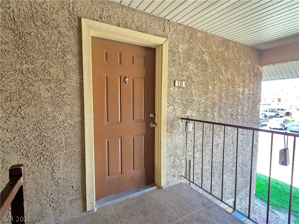 5121 River Glen, Las Vegas, NV 89103