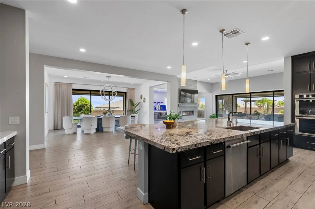9841 El Campo Grande, Las Vegas, NV 89149