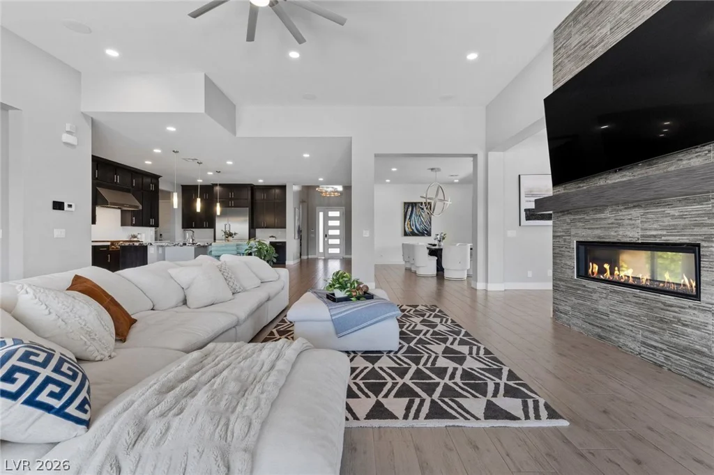 9841 El Campo Grande, Las Vegas, NV 89149