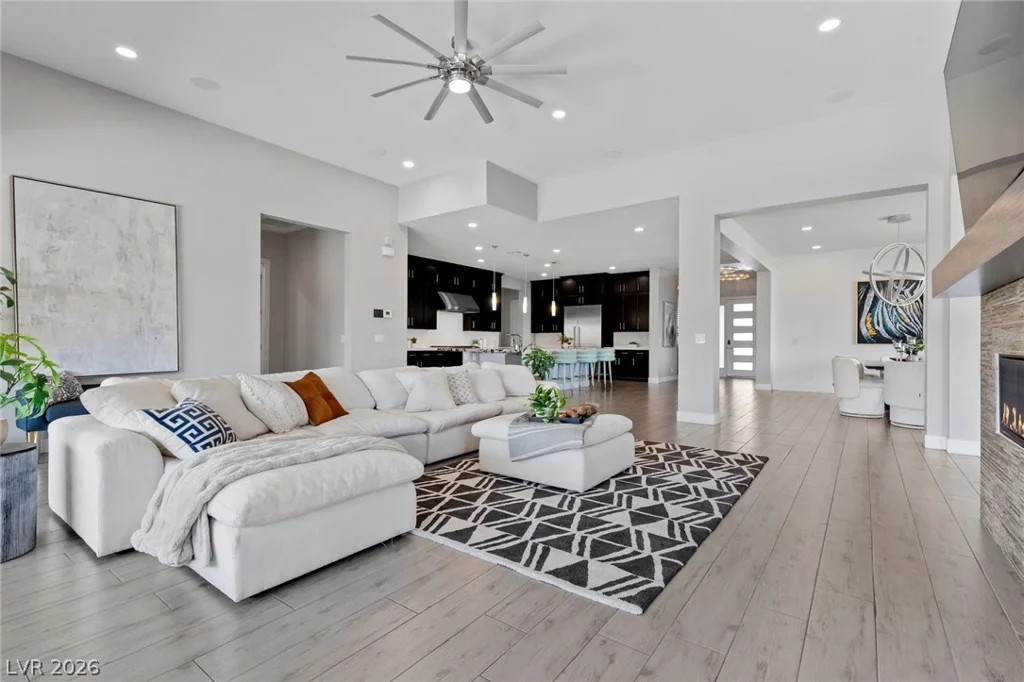 9841 El Campo Grande, Las Vegas, NV 89149