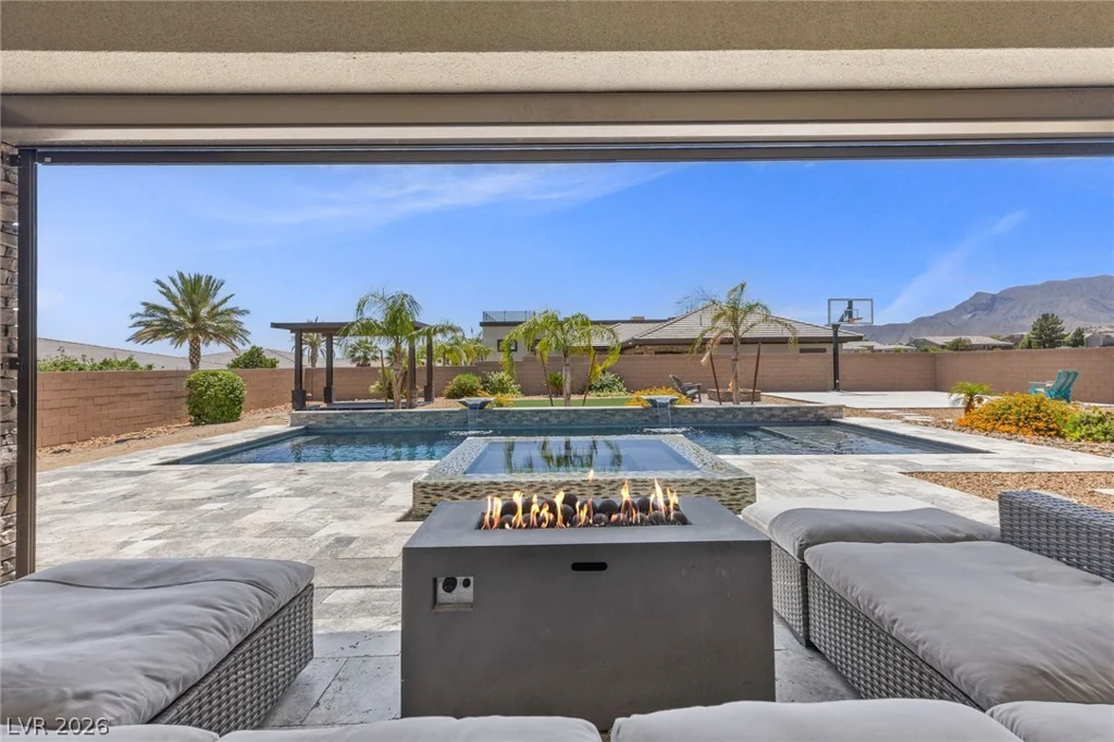 9841 El Campo Grande, Las Vegas, NV 89149