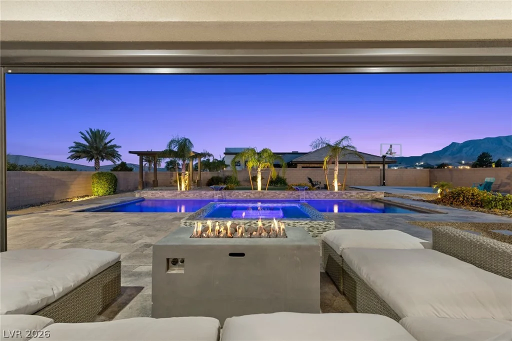 9841 El Campo Grande, Las Vegas, NV 89149