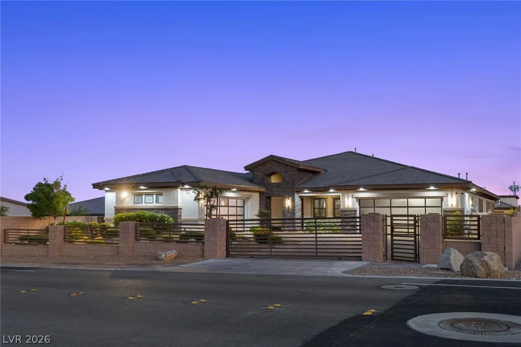 9841 El Campo Grande, Las Vegas, NV 89149