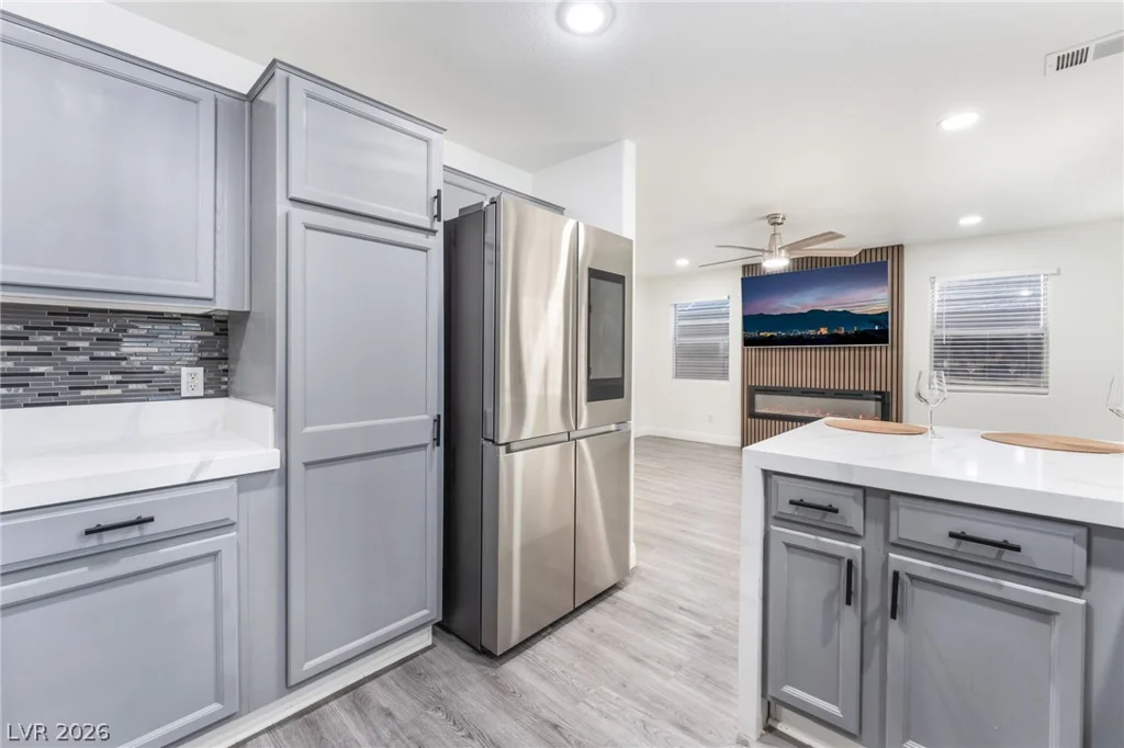 9433 Oxford Wine, Las Vegas, NV 89129