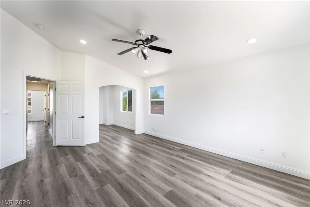9433 Oxford Wine, Las Vegas, NV 89129