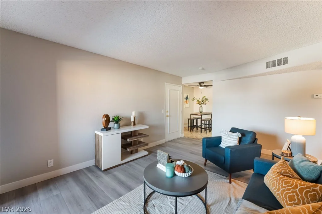 3151 Soaring Gulls, Las Vegas, NV 89128