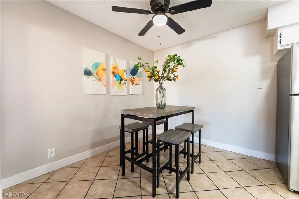 3151 Soaring Gulls, Las Vegas, NV 89128