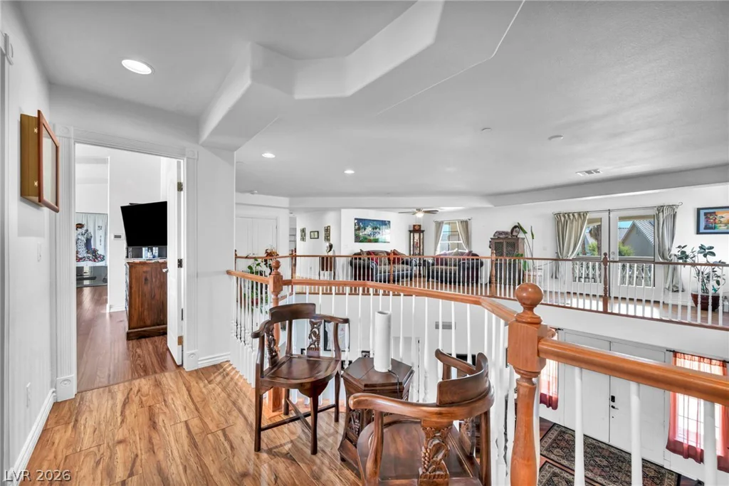 7008 Manzanares, North Las Vegas, NV 89084