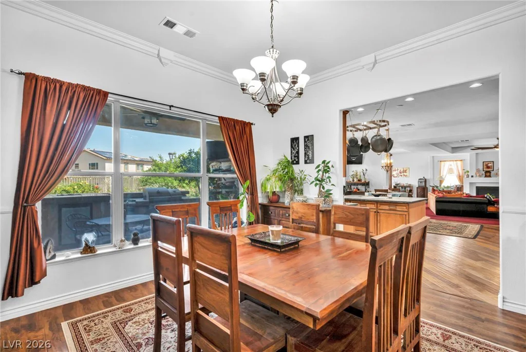 7008 Manzanares, North Las Vegas, NV 89084