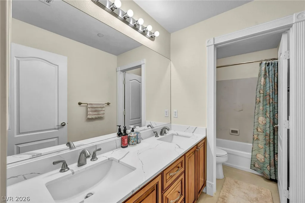7008 Manzanares, North Las Vegas, NV 89084