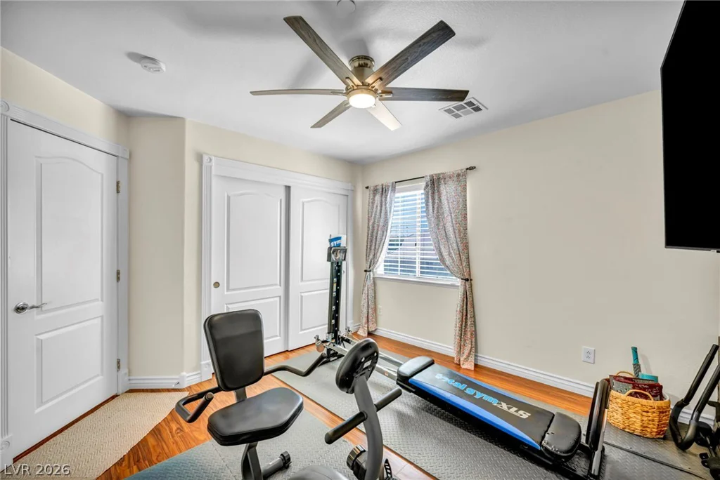 7008 Manzanares, North Las Vegas, NV 89084