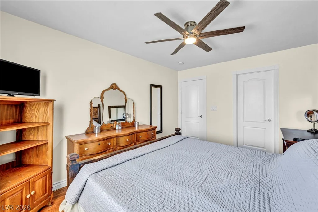 7008 Manzanares, North Las Vegas, NV 89084