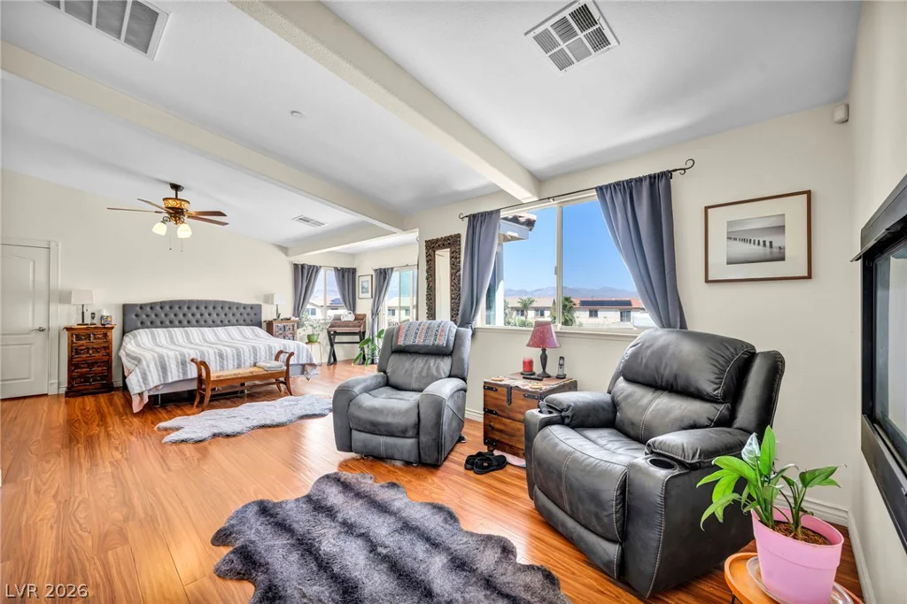 7008 Manzanares, North Las Vegas, NV 89084