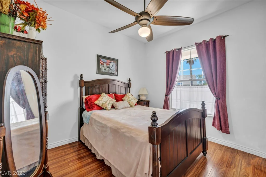 7008 Manzanares, North Las Vegas, NV 89084