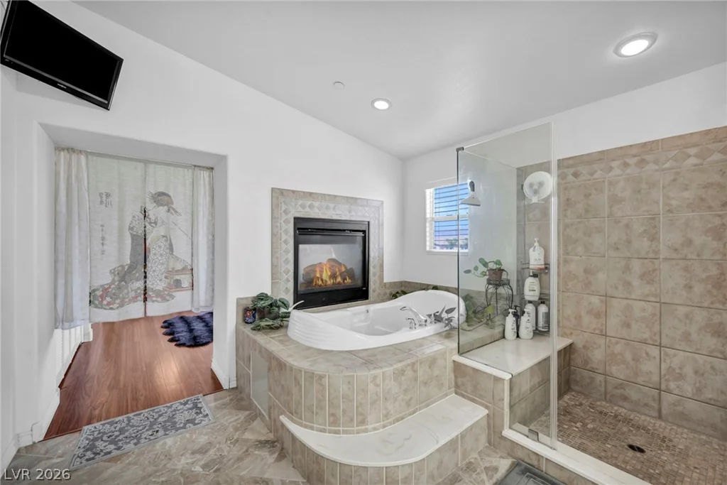 7008 Manzanares, North Las Vegas, NV 89084
