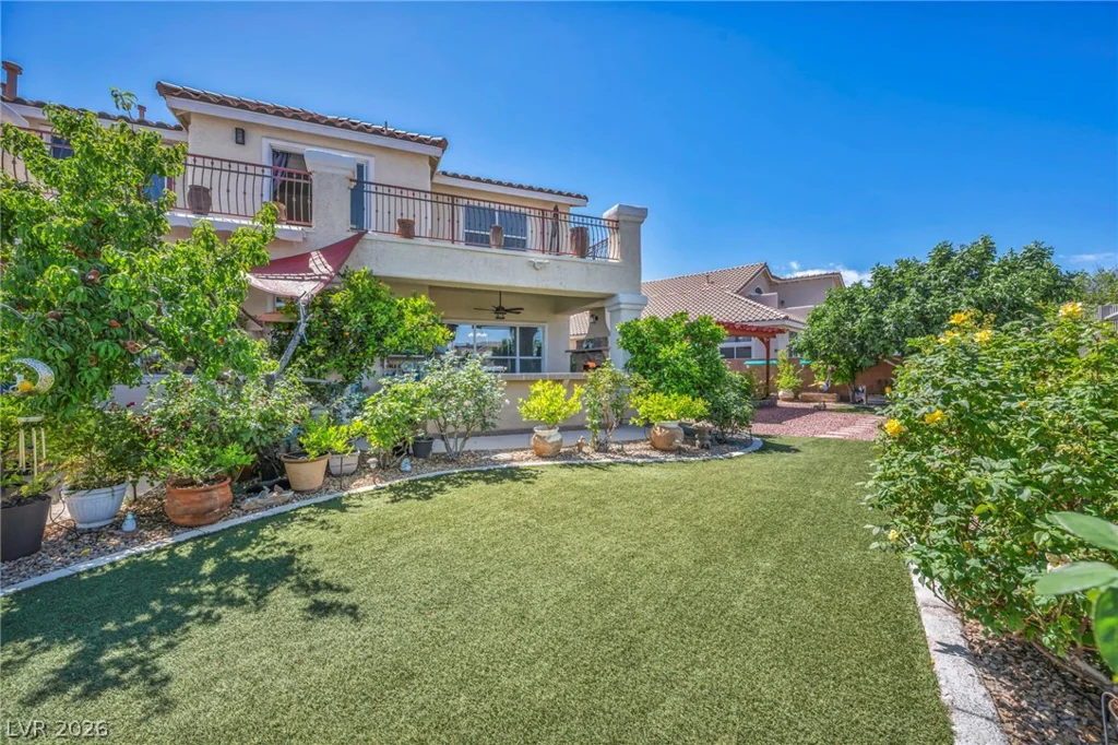 7008 Manzanares, North Las Vegas, NV 89084