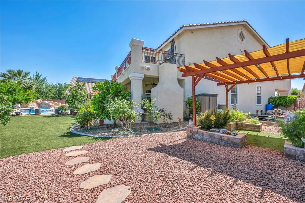 7008 Manzanares, North Las Vegas, NV 89084