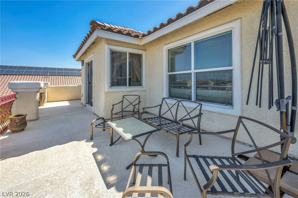 7008 Manzanares, North Las Vegas, NV 89084